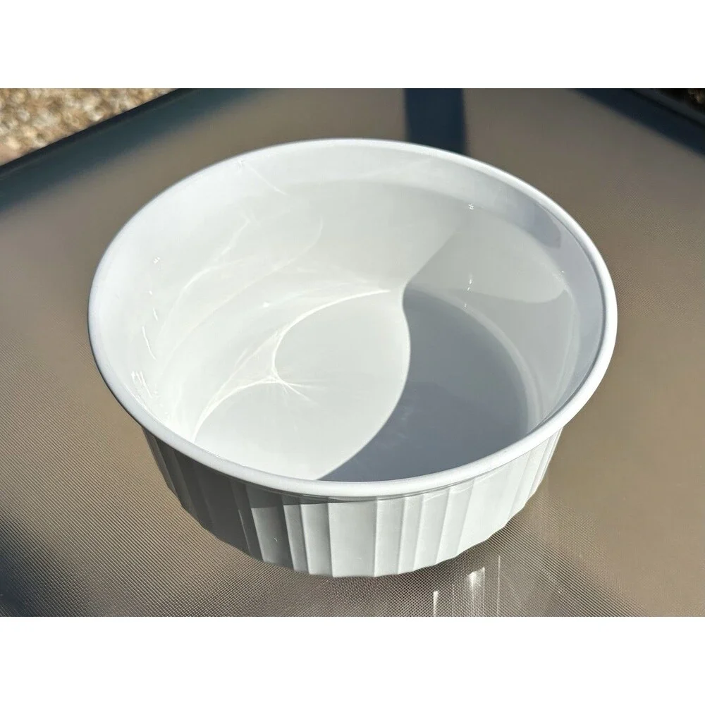 Corning Ware French White Round Casserole Dish 1.6 L  F-5-B - No Lid